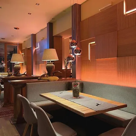 Moderno Restaurant 호텔 세리나
