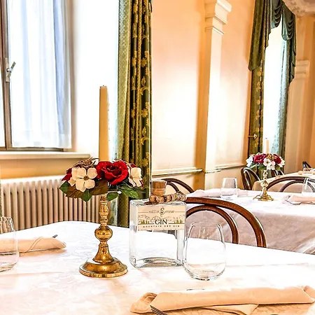 Moderno Restaurant 3*