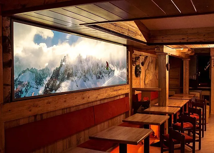 Moderno Restaurant سيرينا