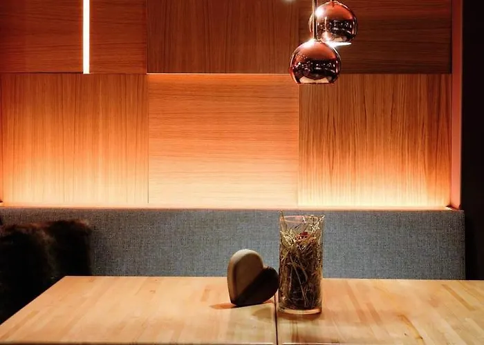 Moderno Restaurant سيرينا